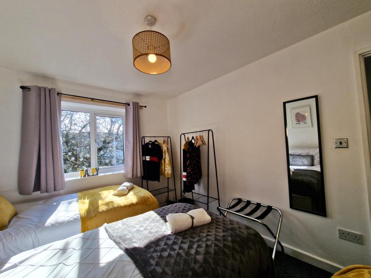 Spacious & Comfy Home- Very Close To Nec Birmingham ,Hs2 & Airport- Perfect For Contractors & Groups- Free Parking & Fast Wifi Marston Green Εξωτερικό φωτογραφία