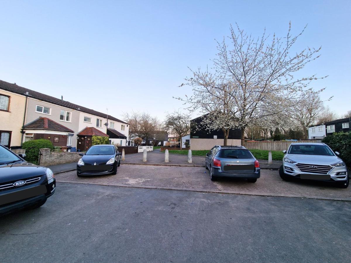 Spacious & Comfy Home- Very Close To Nec Birmingham ,Hs2 & Airport- Perfect For Contractors & Groups- Free Parking & Fast Wifi Marston Green Εξωτερικό φωτογραφία